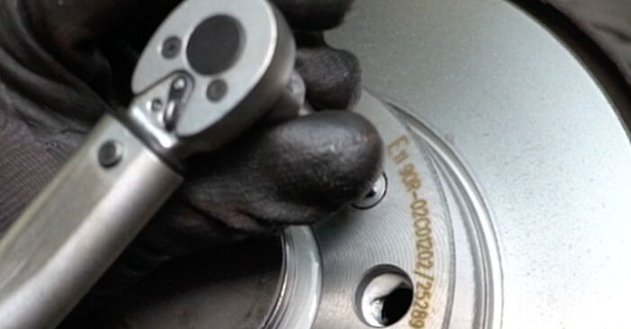 Schimbare Rulment roata VW Golf 4 Break 1.6 16V 2001: manualele de atelier gratuite
