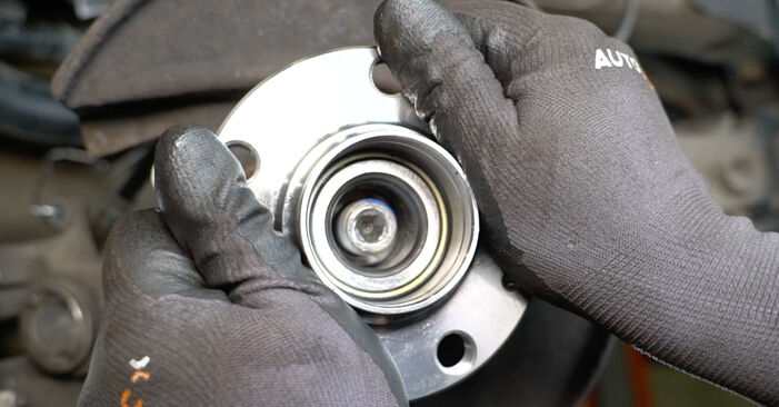 Replacing Wheel Bearing on VW Bora Variant 2002 1.9 TDI by yourself