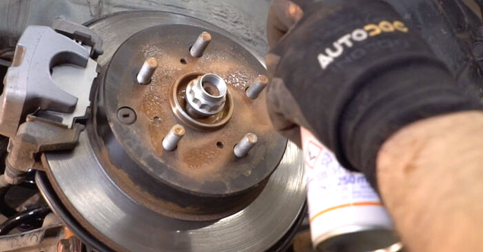 How to change Wheel Bearing on Toyota Auris e18 2012 - free PDF and video manuals