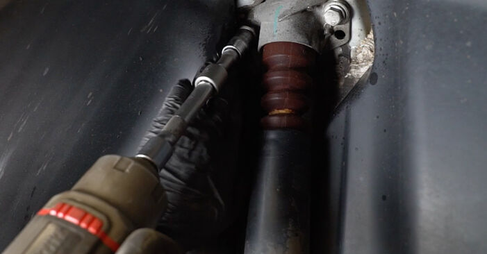 SEAT IBIZA 2.0 TDI Shock Absorber replacement: online guides and video tutorials