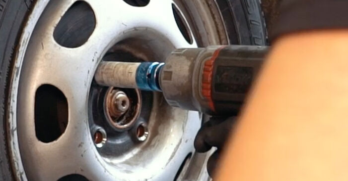 Changing Shock Absorber on VW Polo Classic (6V2) 1.9 SDI 1998 by yourself