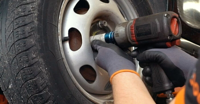 Changing Brake Drum on VW PASSAT (3A2, 35I) 1.6 TD 1991 by yourself