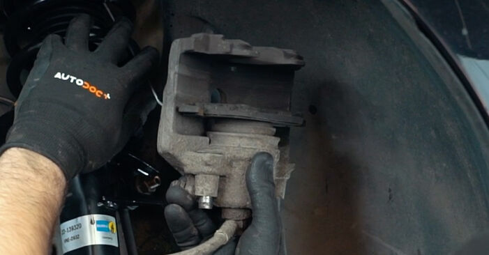 Replacing Brake Pads on VW Passat B7 Alltrack 2013 2.0 TDI 4motion by yourself
