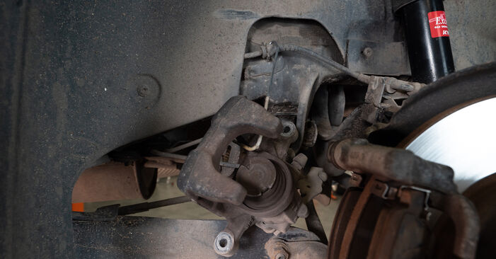 Hvor lang tid tager en udskiftning: Bremseklodser på VW BEETLE - informativ PDF-manual