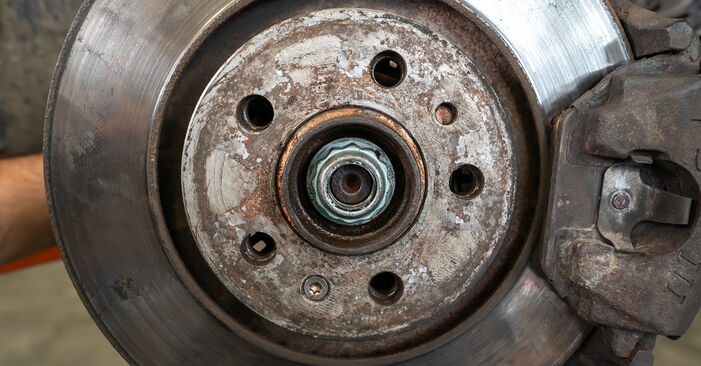 Domlager VW UP 1.0 TSI 2013 wechseln: Kostenlose Reparaturhandbücher