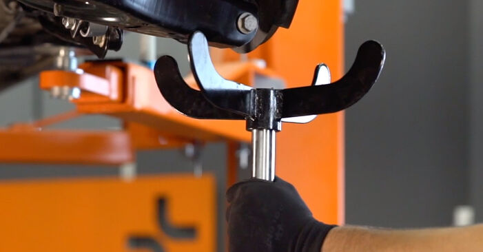 Hvordan skifte AUDI TT 2013 Bærebru trinn–for–trinn veiledning