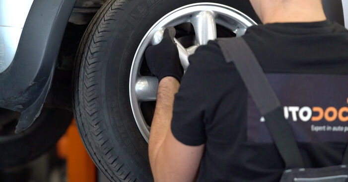 Vanskelighetsgrad: Bytte av Bremseklosser på Mini r52 Cooper S 2006 – last ned illustrert veiledning