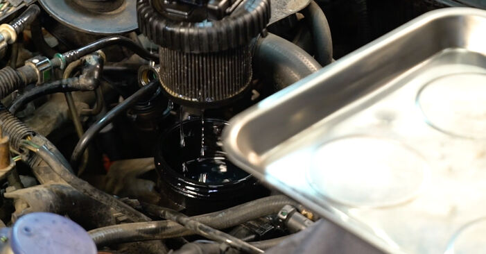 Wie problematisch ist es, selber zu reparieren: Kraftstofffilter beim Peugeot 206 2A/C 2.0 S16 2004 auswechseln – Downloaden Sie sich bebilderte Tutorials
