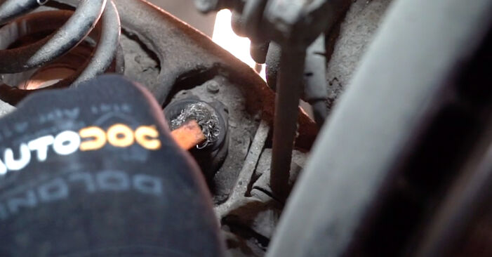 Wie schmierig ist es, selber zu reparieren: Stoßdämpfer beim BMW E93 320d 2.0 2012 wechseln – Downloaden Sie sich Bildanleitungen