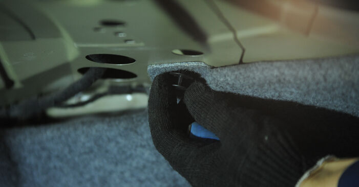 Cómo cambiar Amortiguadores en un BMW 3 Cabrio (E93) 2010 - consejos y trucos