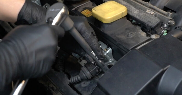 Bytte B10 Stasjonsvogn (E39) 4.6 V8 2000 Tennplugger – gjør det selv med vår veiledning