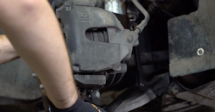 Jak zdjąć i wymienić Poduszka amortyzatora Ford Focus Mk3 2.0 ST 2014 - łatwe w użyciu instrukcje online