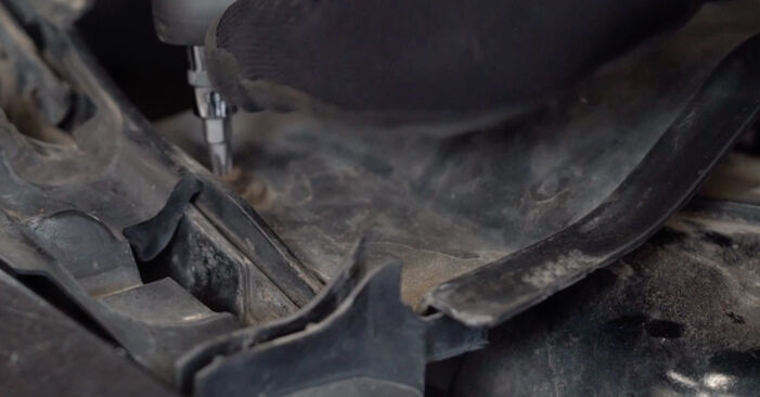 Sostituzione Supporto ammortizzatore e cuscinetto posteriore e anteriore su Ford Kuga 1 serie 2.5 4x4 2009 - scarica la guida illustrata