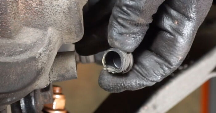 Wie schmierig ist es, selber zu reparieren: Bremsbeläge beim Volvo S80 II 3.2 2012 wechseln – Downloaden Sie sich Bildanleitungen