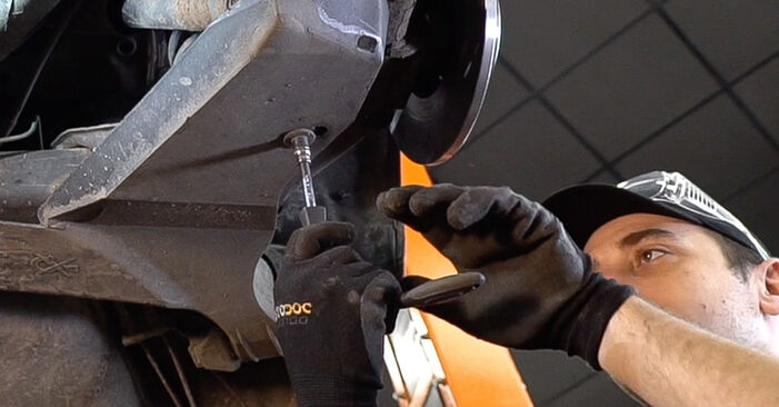 Wie schmierig ist es, selber zu reparieren: Stoßdämpfer beim Renault Megane 2 2.0 Renault Sport 2007 wechseln – Downloaden Sie sich Bildanleitungen