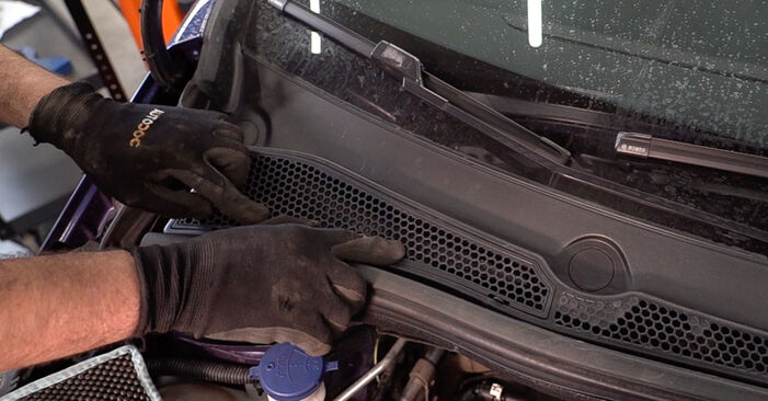 Trinn-for-trinn anbefalinger for hvordan du kan bytte Peugeot 208 Van 2012 1.5 BlueHDi 100 Støtdemper selv