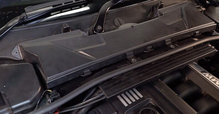 Πώς να αλλάξετε Μπουζί σε BMW 5 SERIES - δωρεάν εγχειρίδια PDF και βίντεο οδηγιών