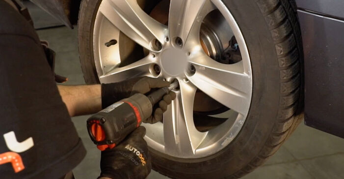How to remove BMW X1 xDrive20d 2.0 2013 Brake Discs - online easy-to-follow instructions