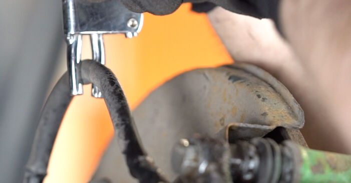 Wie schmierig ist es, selber zu reparieren: Bremssattel beim Skoda Fabia 2 1.2 12V 2012 wechseln – Downloaden Sie sich Bildanleitungen