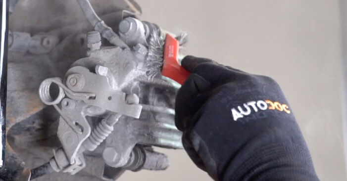 Changing Brake Calipers on SEAT Ibiza IV ST (6J8, 6P8) 1.2 TSI 2013 by yourself