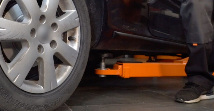 VW Passat NMS 3.6 FSI 2013 Koppelstange wechseln: Gratis Reparaturanleitungen