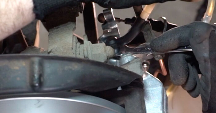 Wie man Bremssattel am AUDI TT Roadster (8J9) 2011 ersetzt - Hinweise und Ratschläge
