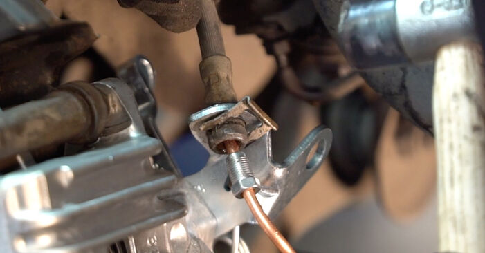 Hvordan skifte Bremsecaliper på VW GOLF VI (5K1) 2013: Last ned PDF- og videoveiledninger