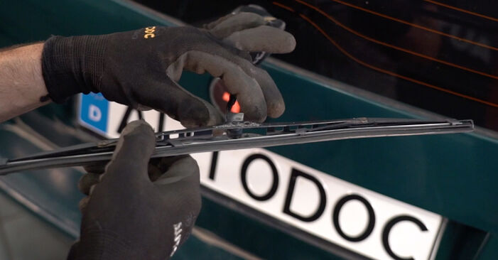 How to replace VW KAEFER 1200 1.2 1948 Wiper Blades - step-by-step manuals and video guides