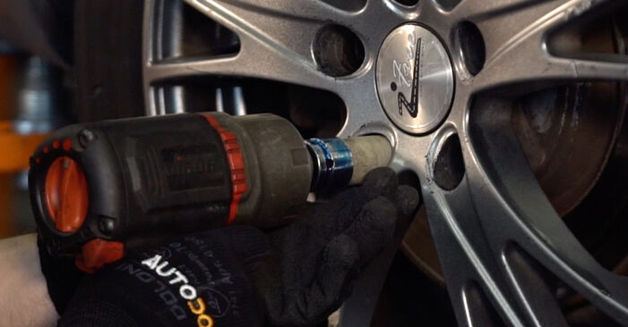 Changing Brake Pads on AUDI A8 (4E2, 4E8) 4.0 TDI quattro 2005 by yourself
