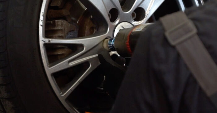 Changing Brake Discs on SEAT Exeo Saloon (3R2) 1.8 TSI 2011 by yourself