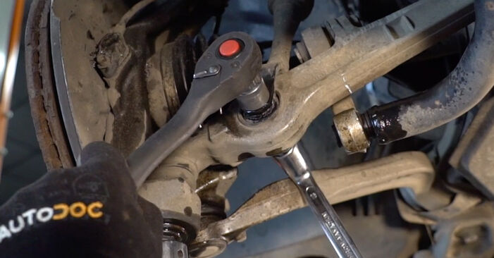 How to replace SEAT Exeo Saloon (3R2) 2.0 TDI 2009 Shock Absorber - step-by-step manuals and video guides