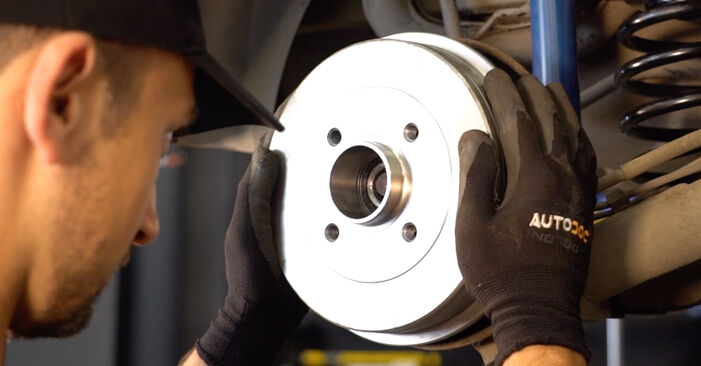 RENAULT KANGOO D 55 1.9 Wheel Bearing replacement: online guides and video tutorials