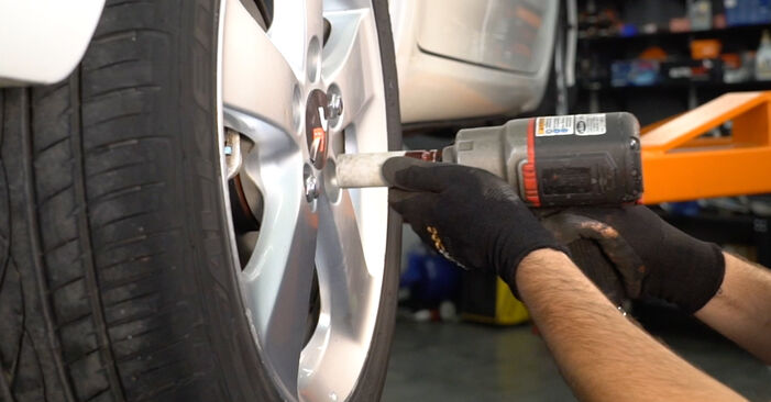 How to remove TOYOTA VERSO S 1.33 (NSP120_) 2014 Brake Pads - online easy-to-follow instructions