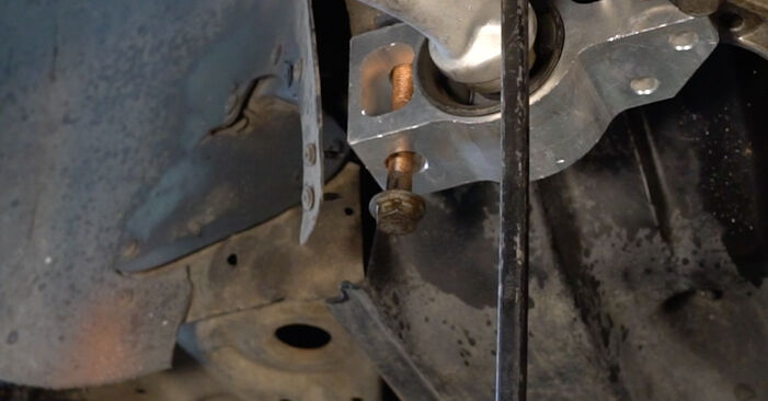 Trocar Braço De Suspensão no VW PASSAT Caixa/Combi (365) 1.8 TSI 2013 por conta própria