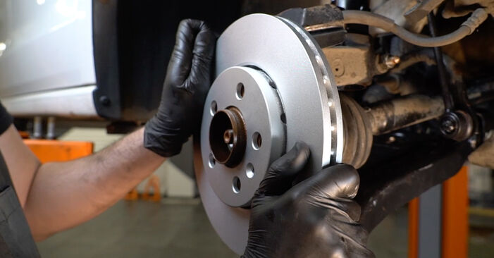 Skoda Rapid Saloon 1.6 2013 Brake Discs replacement: free workshop manuals