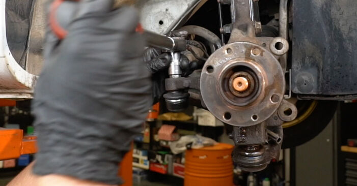 MODUS / GRAND MODUS (F/JP0_) 1.2 16V 2015 Wheel Bearing DIY replacement workshop manual