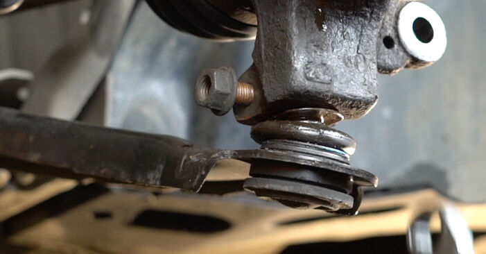 Wie kompliziert ist es, selbst zu reparieren: Radlager am Renault Clio 3 Grandtour 1.2 16V 2014 ersetzen – Laden Sie sich illustrierte Wegleitungen herunter