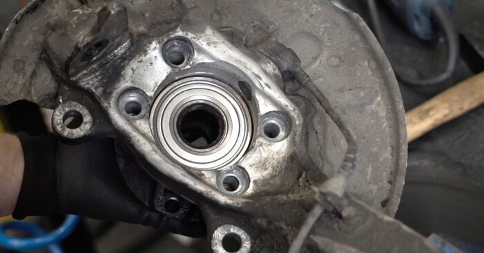 How to change Wheel Bearing on Audi A6 C5 Saloon 1997 - free PDF and video manuals