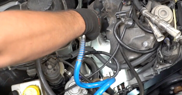MERCEDES-BENZ SL 320 3.2 (129.064) Spark Plug replacement: online guides and video tutorials