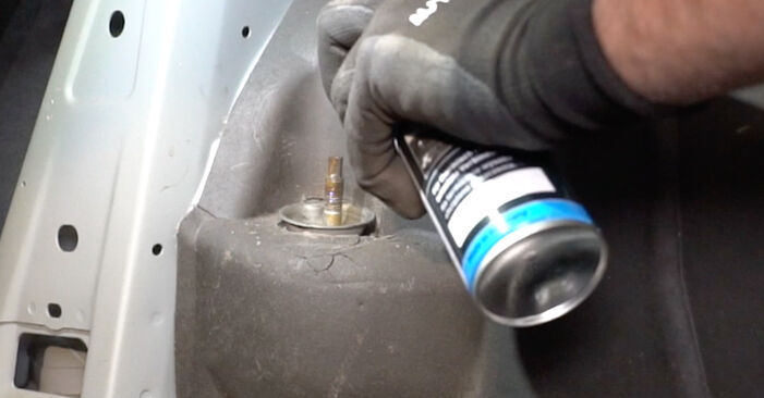 Replacing Shock Absorber on Mercedes CL203 2011 C 220 CDI 2.2 (203.706) by yourself
