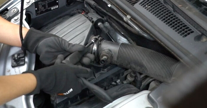 Schrittweise Anleitung zum eigenhändigen Ersatz von Opel Corsa C Utility 2008 1.7 DTi Luftfilter