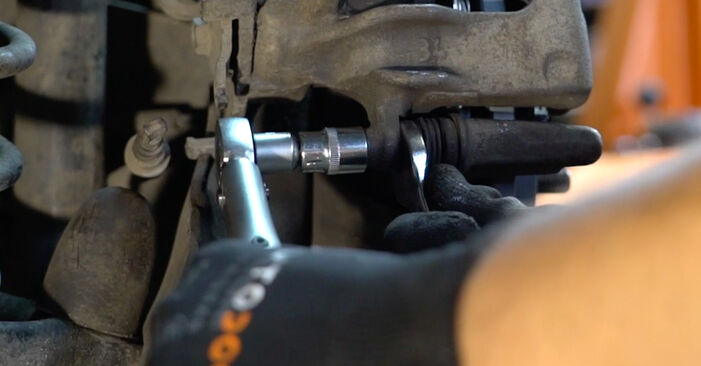 Hvordan skifte Bremseklosser på Ford Fiesta Mk5 2001 – gratis PDF- og videoveiledninger