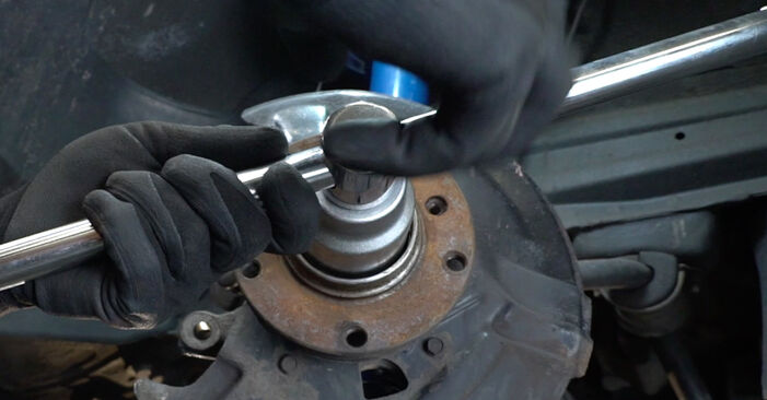 How to change Wheel Bearing on BMW Z4 Coupe (E86) 2006 - tips and tricks