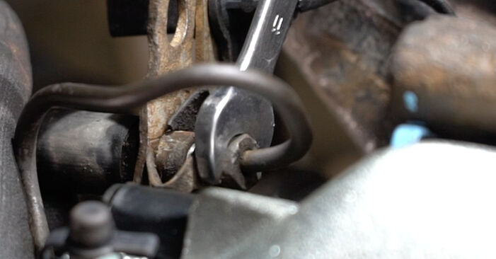 Hvor lang tid tager en udskiftning: Bremsekaliber på VW TIGUAN - informativ PDF-manual