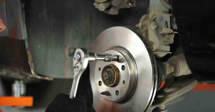 Wie kompliziert ist es, selbst zu reparieren: Radlager am Fiat Barchetta 183 1.8 16V 2001 ersetzen – Laden Sie sich illustrierte Wegleitungen herunter
