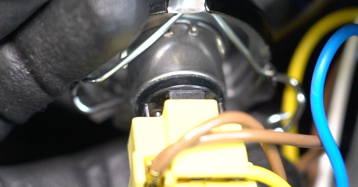 Kaip pakeisti MERCEDES-BENZ 190 Lemputė, priekinis žibintas - išsamios instrukcijos ir vaizdo pamokos