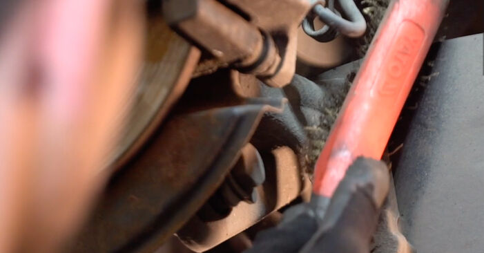 How to remove AUDI A4 2.5 TDI 2001 Anti Roll Bar Links - online easy-to-follow instructions