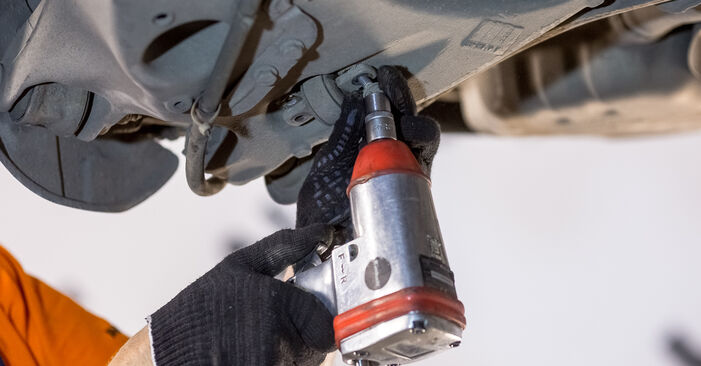 Wie schmierig ist es, selber zu reparieren: Koppelstange beim Seat Exeo Limousine 1.8 T 2014 wechseln – Downloaden Sie sich Bildanleitungen
