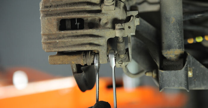 Replacing Brake Pads on VW Jetta Mk7 Limousine (BU3) 2019 1.4 TSI by yourself