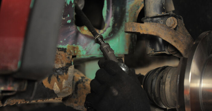 Replacing Track Rod End on Opel Combo C 2011 1.3 CDTI 16V by yourself